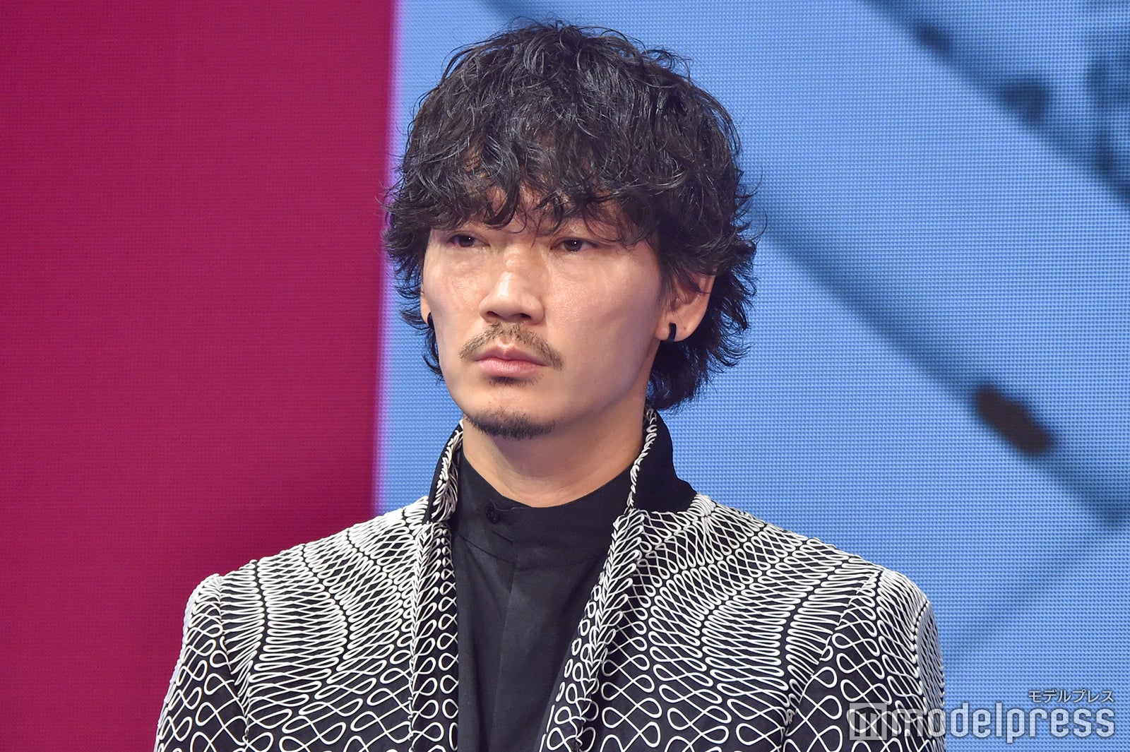 綾野剛 （C）モデルプレス