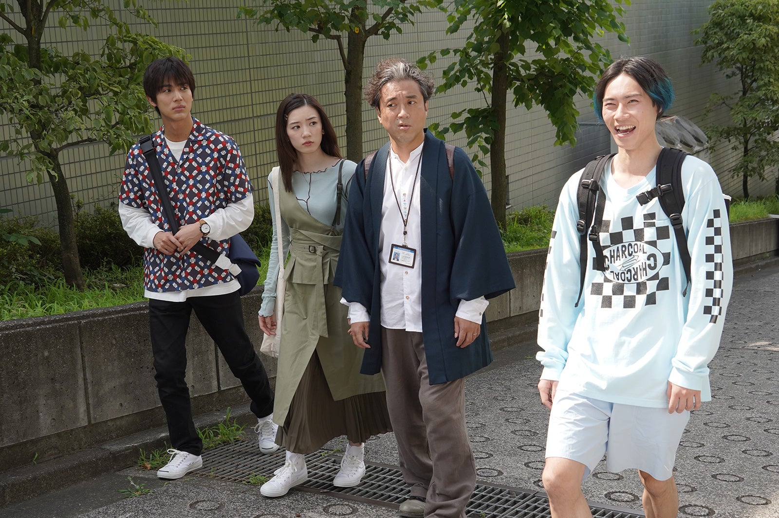 中川大志、永野芽郁、ムロツヨシ、戸塚純貴「親バカ青春白書」第3話より（C）日本テレビ