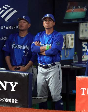 DeNAが3年ぶり開幕4連敗 試練の相川監督「何とか先発から複数点取れるような攻撃を目指さないといけない」 真一文字に口を結ぶ