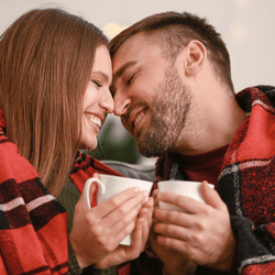 「彼女好きすぎ男性の性格」4選
