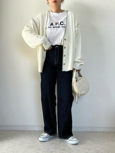 カーディガン　コーデ　秋