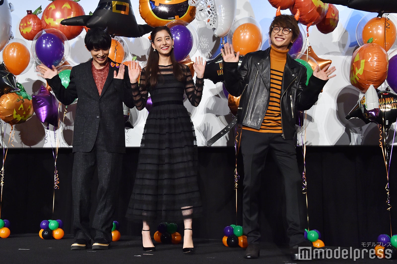 “トリコダンス”を踊った（左から）吉沢亮、新木優子、Nissy （C）モデルプレス