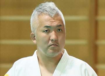 鈴木桂治監督、振るわぬ最重量級に指摘「勝負に関して優しすぎる」90キロ級同士の全日本決勝に「現実を受け止めるなら日本柔道は90キロ級が1番強い」