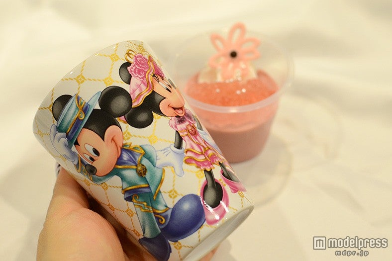 ミックスベリームース、スーベニアカップ付き￥720