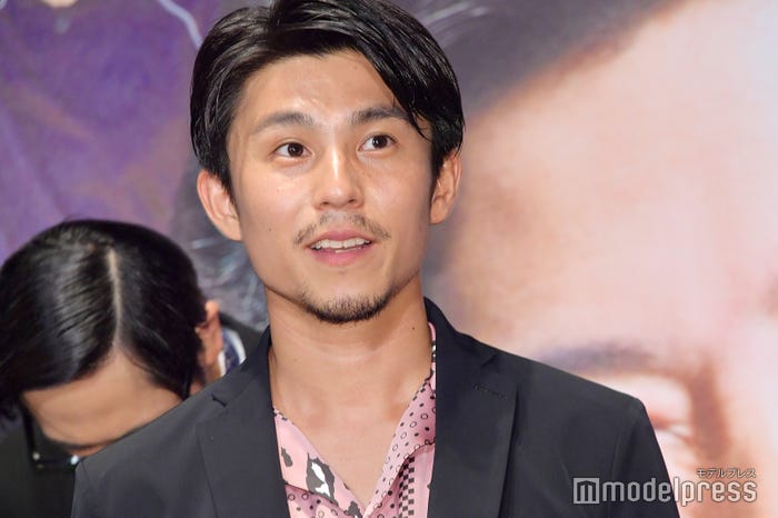 中尾明慶(C)モデルプレス