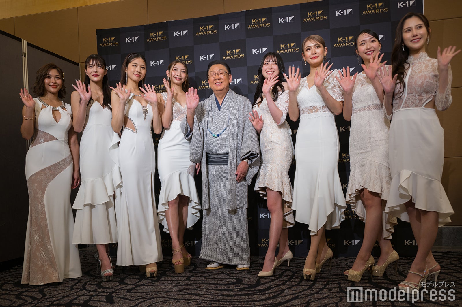 （左から）安藤京香、水神きき、宮野真菜、うらら、梅沢富美男、前田まはる、波北果穂、一ノ瀬のこ、名取くるみ（C）モデルプレス