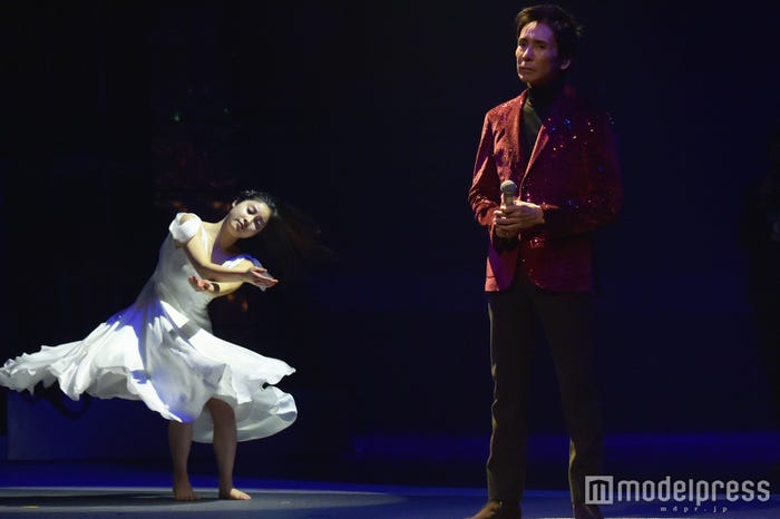 土屋太鳳、郷ひろみ (C)モデルプレス