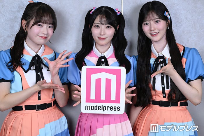近藤沙樹、佐藤綺星、八木愛月(C)モデルプレス