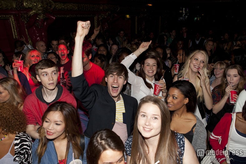 「MOVE TO THE BEAT Live in London」