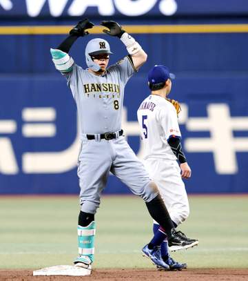 阪神・佐藤輝 大谷ばり鼓舞で大逆転呼んだ 九回先頭二塁打から一挙4得点 流れを変える長打意識「一番の打撃だと思う」