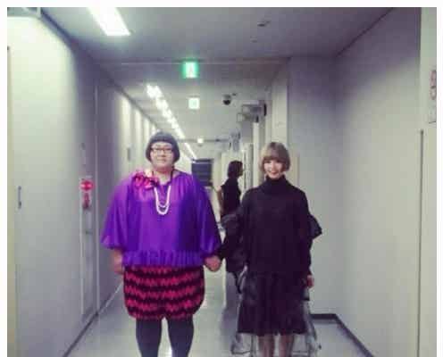最上もがの笑顔にファン安堵 メイプル超合金・安藤なつと手つなぎ2ショット