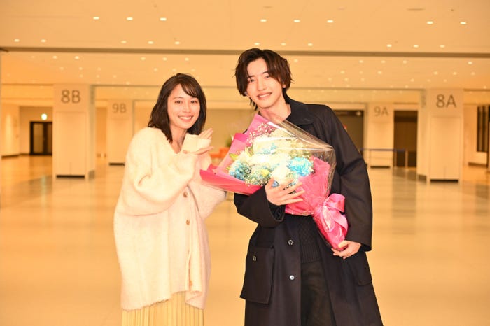 広瀬アリス、道枝駿佑(C)TBS