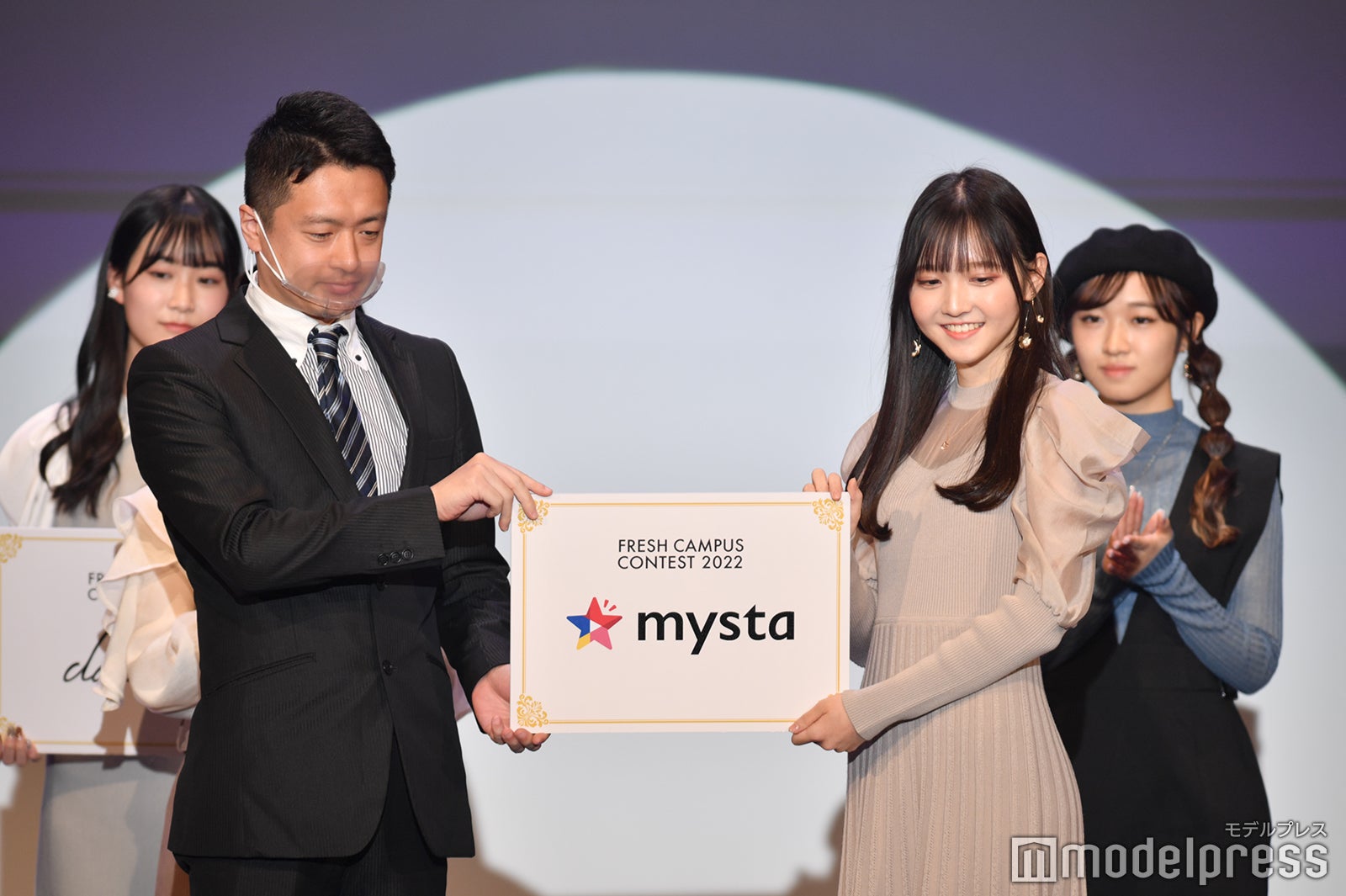 「FRESH CAMPUS CONTEST 2022」表彰式の様子（C）モデルプレス