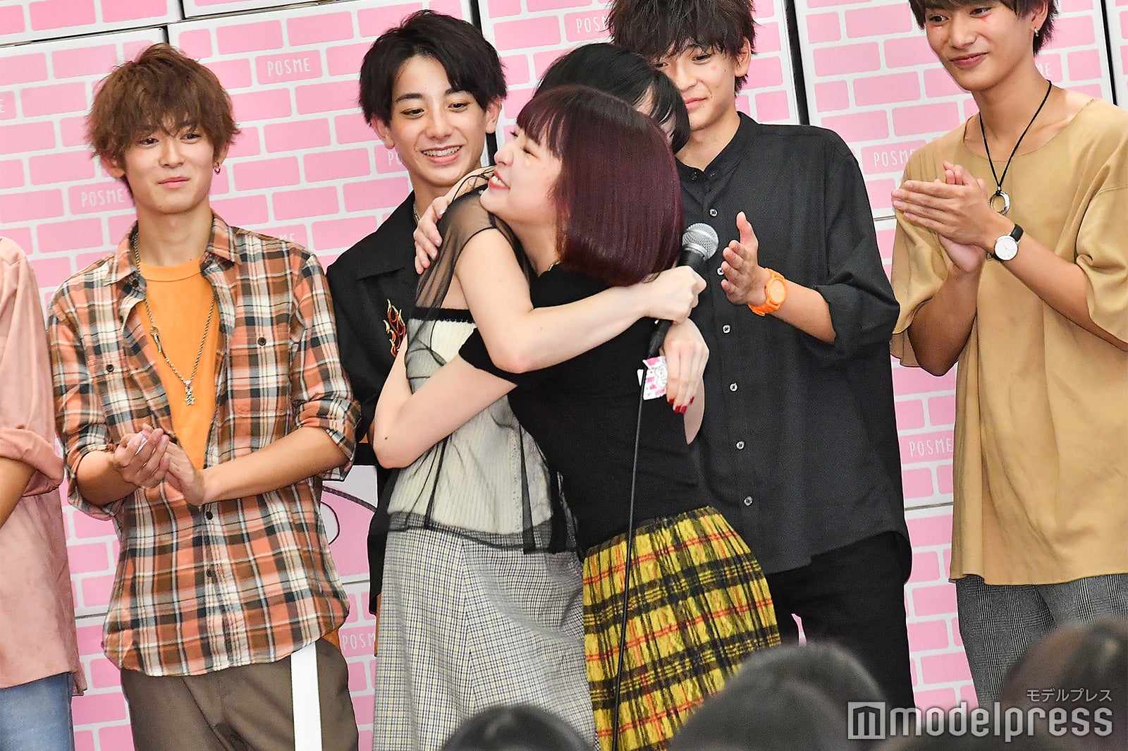 久間田琳加、吉田凜音（C）モデルプレス