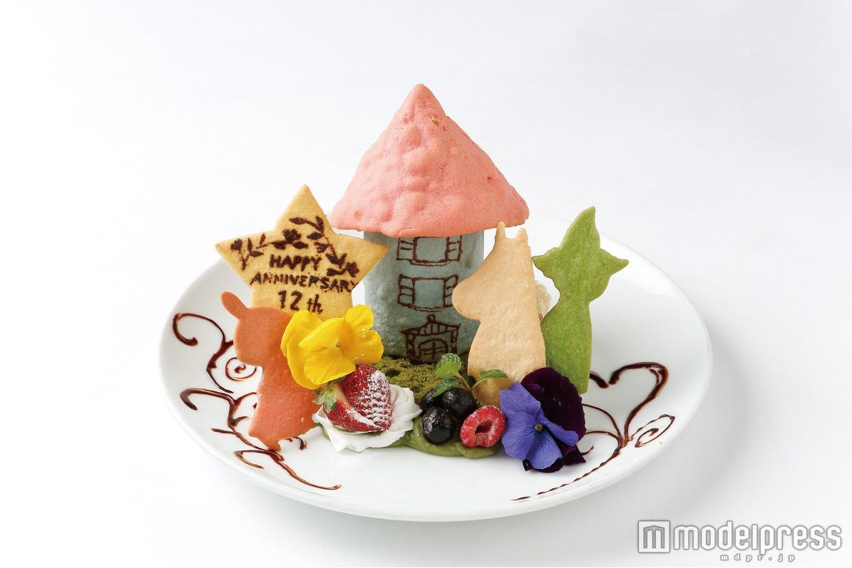 "ムーミンカフェ"にキュートなムーミンたちの12周年記念メニュー登場