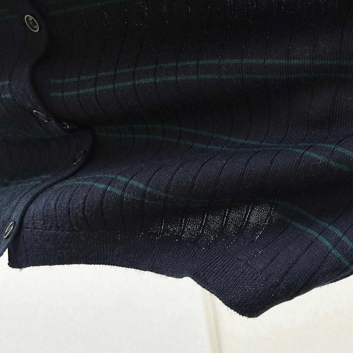 ユニクロ メリノリブクルーネックショートカーディガン ユニクロ メリノリブクルーネックショートカーディガン 透け感