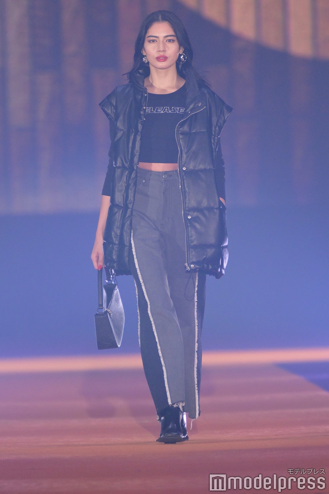 （C）モデルプレス