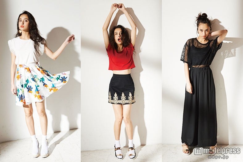 石田ニコルが今夏のトレンドスタイルを披露