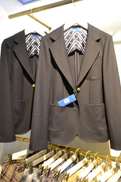 「AneCONOMi」ブレザー/ネイビー(¥27,300)