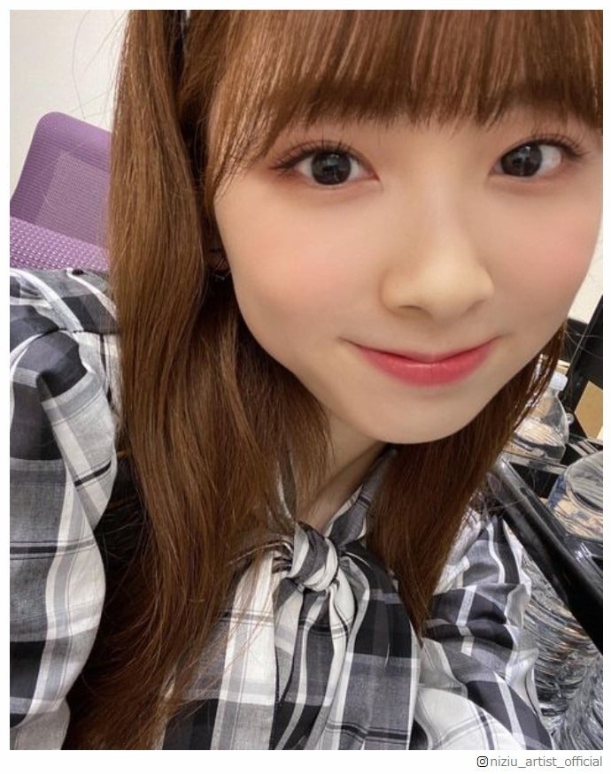 NiziUミイヒ“急接近ショット”公開で「宇宙一可愛い」「最高」と絶賛の声