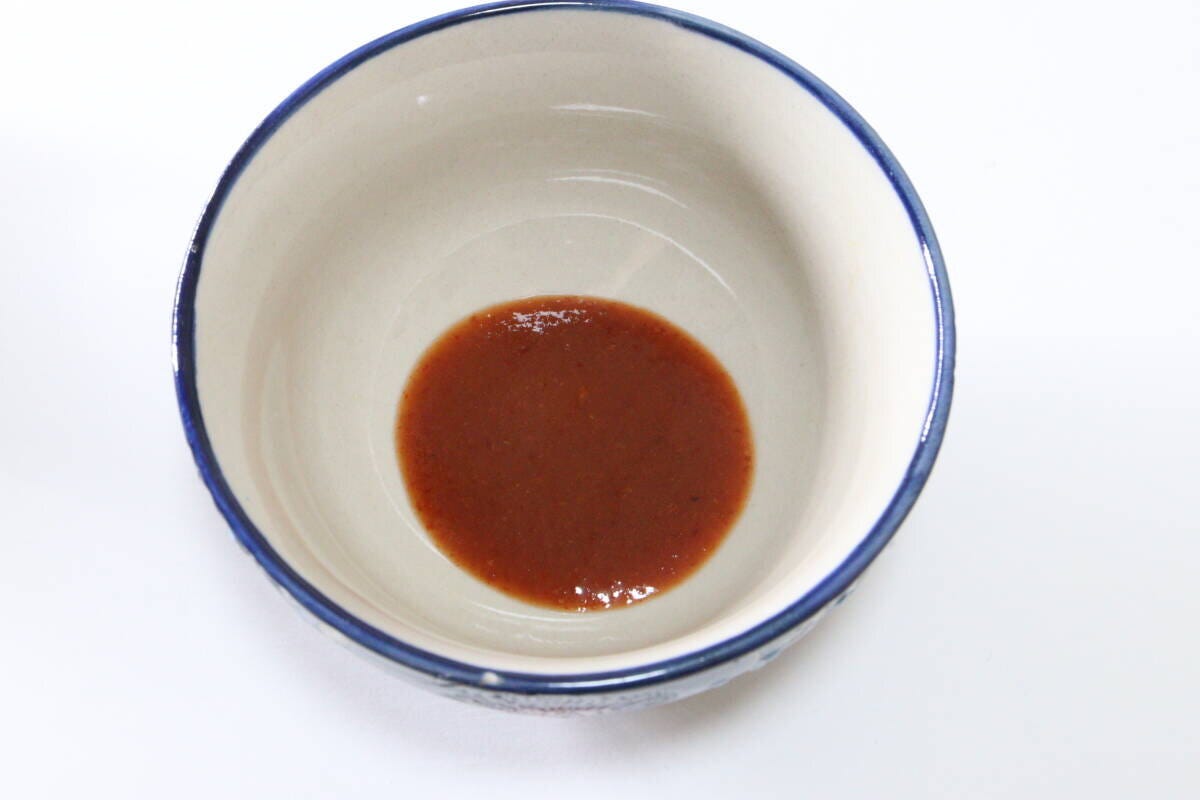 スリラチャソース（シラチャーソース）　中身