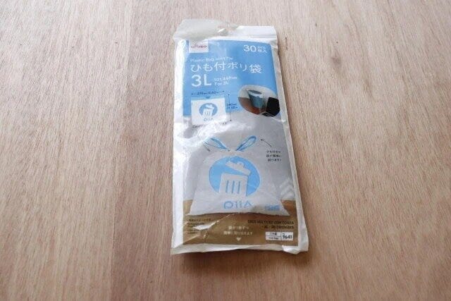 ダイソー　ひも付きポリ袋（3L用、30枚）　パッケージ