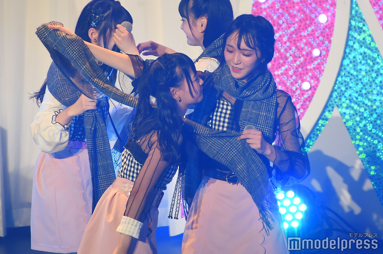 齊藤なぎさ、野口衣織／＝LOVEファーストツアー「今、この船に乗れ！」東京公演 （C）モデルプレス