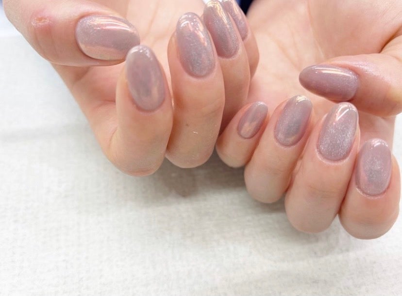 マグネットネイルでこなれ感アップ！人気ネイルデザイン特集【プレゼント企画あり】