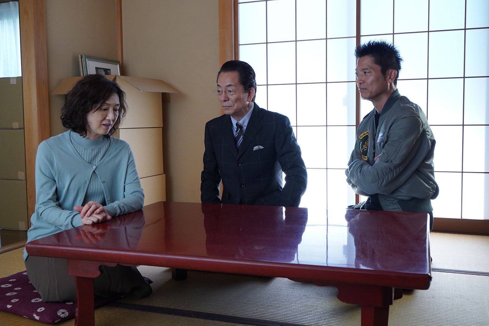 （中央）水谷豊、寺脇康文「相棒 season23」第13話（C）テレビ朝日