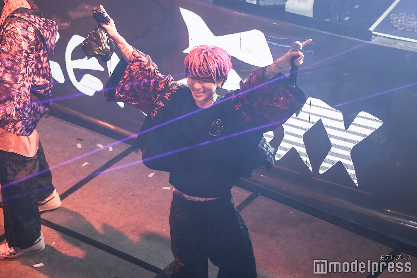 DJまる 「レペゼン恐怖のカウントダウンライブ ～ガチで生配信～」（C）モデルプレス