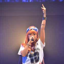 「Campus Summit 2013」でライブパフォーマンスを行ったJASMINE