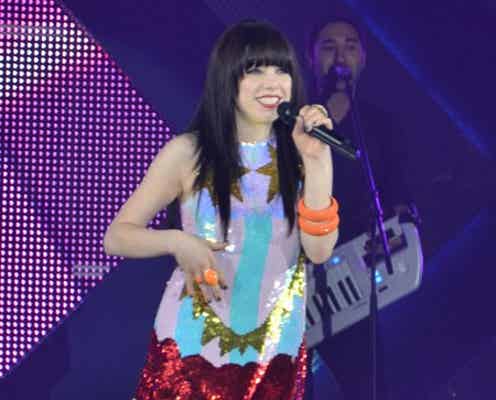 “ナチュかわ”ポップ・プリンセスが来日!「Girls Award 」で3万人魅了