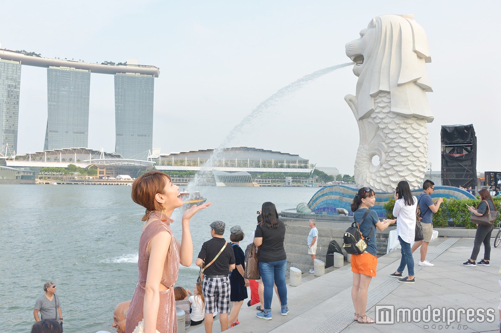 くみっきーがお茶目にポーズ （C）モデルプレス