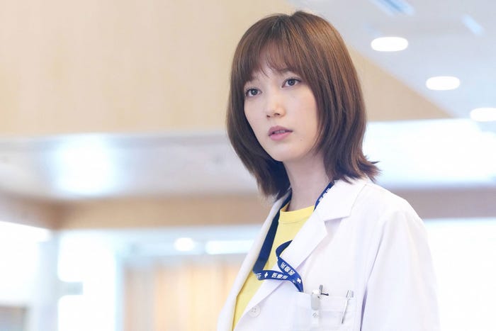 本田翼/「ラジエーションハウス~放射線科の診断レポート~」第1話より(C)フジテレビ