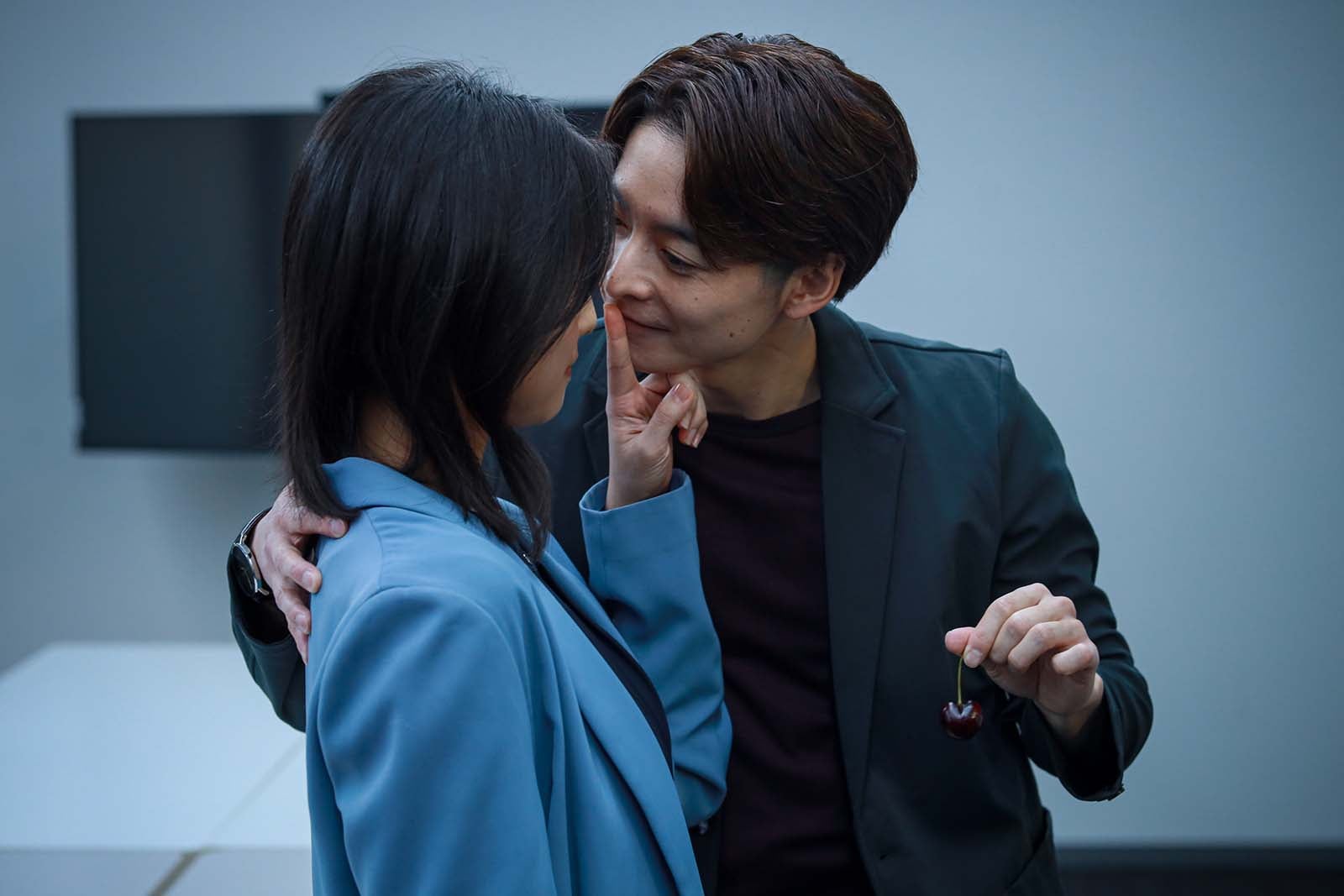 玉田志織、小池徹平「離婚しない男―サレ夫と悪嫁の騙し愛―」第6話より（C）テレビ朝日