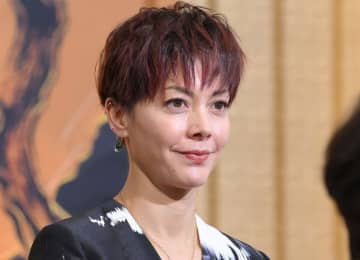 土屋アンナ 最愛の母が12日に他界「大好きな母でした」昨年膵臓がん宣告 個人事務所社長でマネジャー 千秋楽まって公表