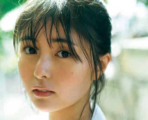 頓知気さきな、チラリとのぞく美谷間にドキッ