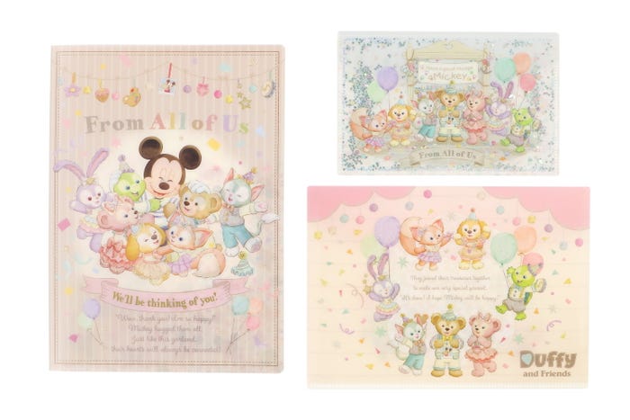 クリアホルダーセット¥1,400(C)Disney