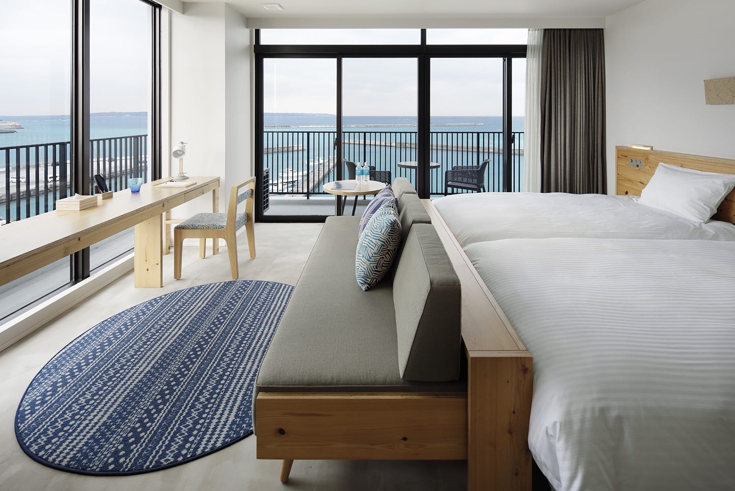 全室オーシャンビュー!宮古島に「ホテルローカス」開業、サンセットディナーで夕陽を一望