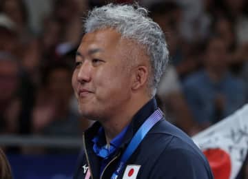 ウルフアロンに叱咤「二度と柔道界に戻ってくるな」衝撃デビュー戦に超異例参加の鈴木桂治監督が真意「素晴らしいプロレスラーになって」