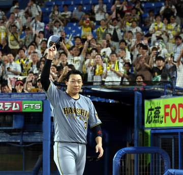 阪神 後半戦開幕は七回に一挙4得点で逆転勝利 大山が決勝打 森下はベンチスタートも代打で存在感 巨人との首位は変わらず