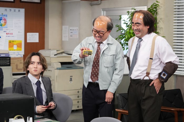 (左から)板垣李光人、松尾駿、岡部大 (C)フジテレビ