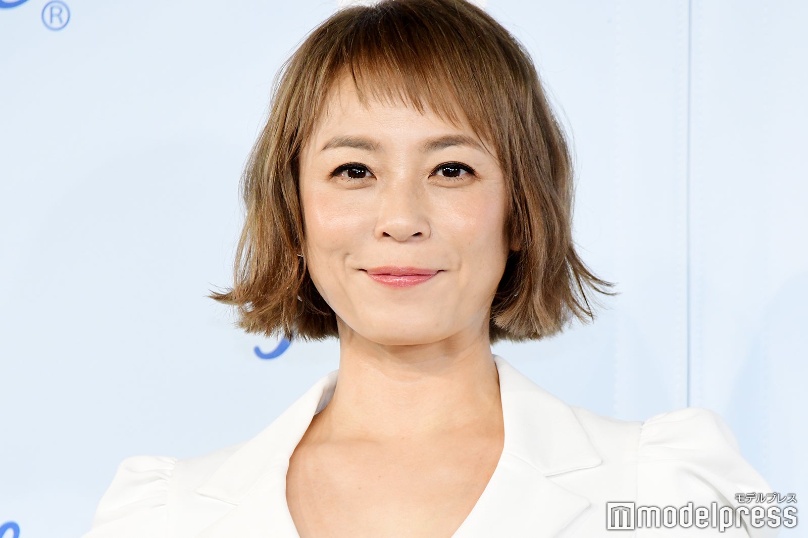 佐藤仁美、結婚報道質問に笑顔　誕生日の予定に言及