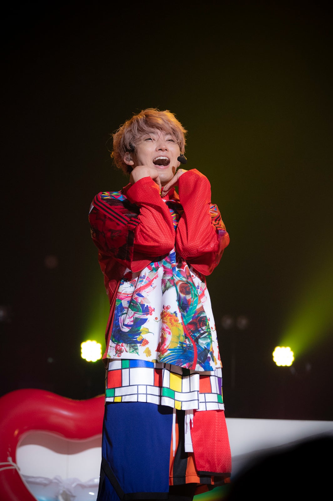 超特急（撮影：米山三郎、深野輝美）