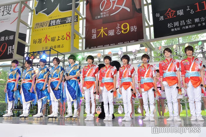 (左から)作間龍斗、猪狩蒼弥、井上瑞稀、橋本涼、髙橋優斗、佐藤龍我、那須雄登、金指一世、藤井直樹、岩﨑大昇、浮所飛貴(C)モデルプレス