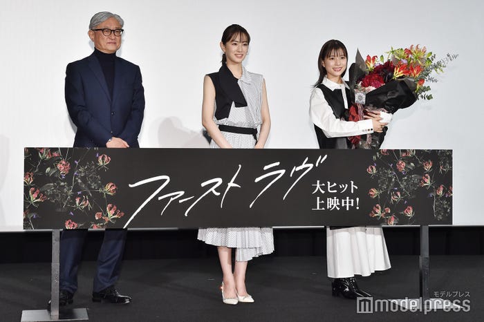 堤幸彦監督、北川景子、芳根京子(C)モデルプレス