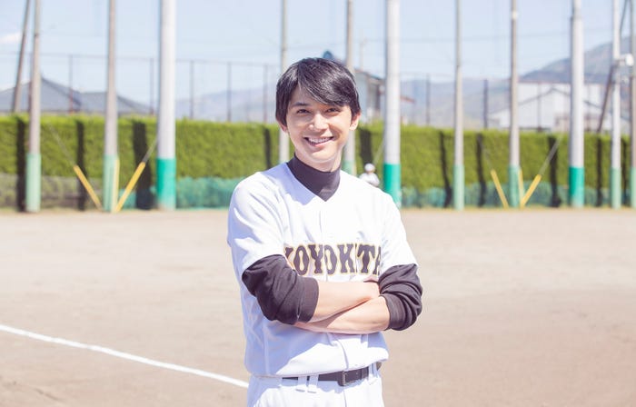 吉沢亮(C)西加奈子/⼩学館 (C)2020「さくら」製作委員会