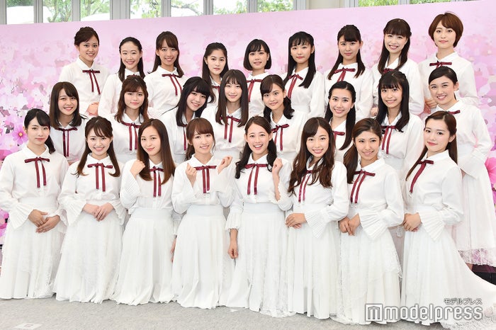 ミスキャン中心の女子大生アイドル カレッジコスモス 誕生 カントリー ガールズ山木梨沙も参加 モデルプレス