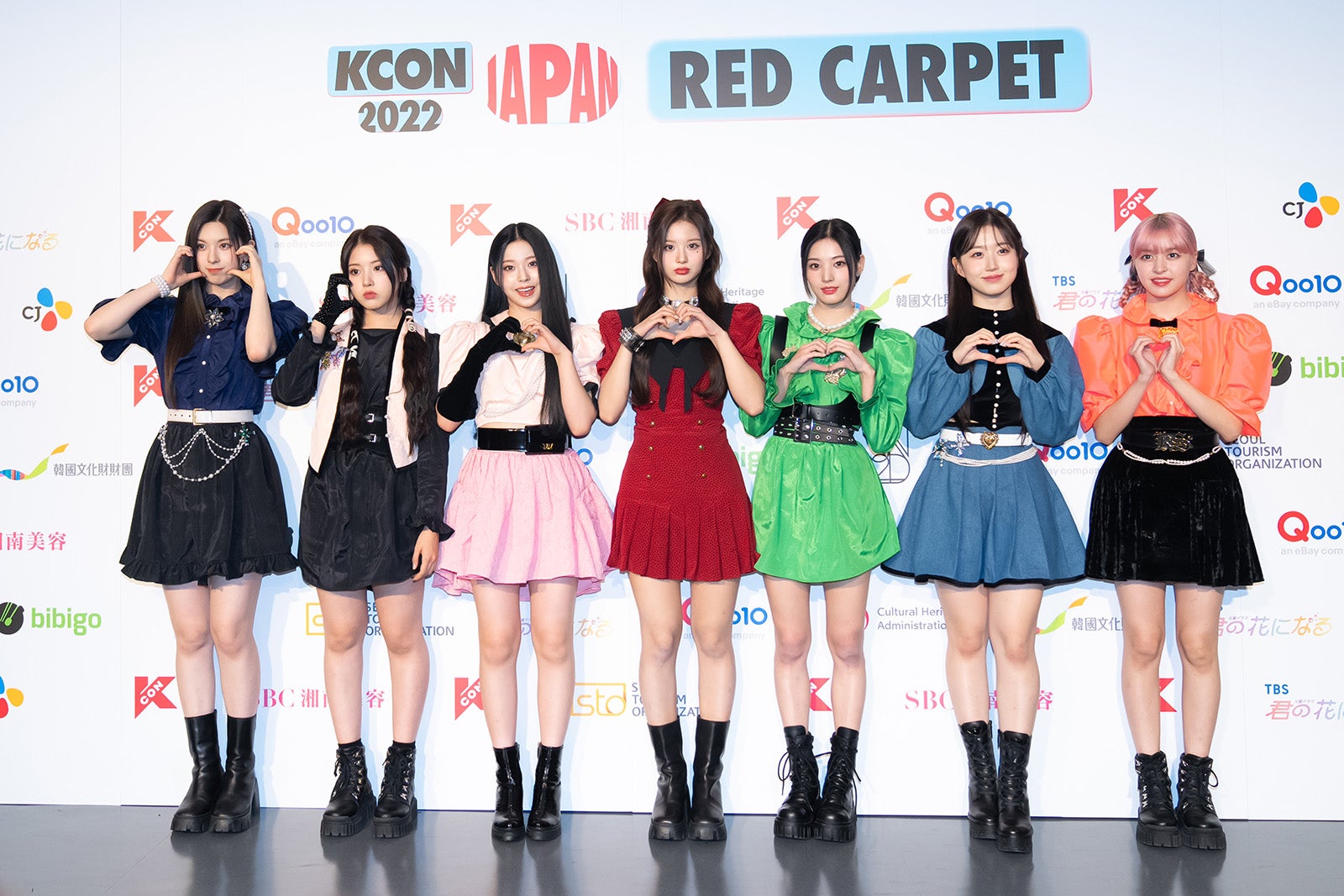 NMIXX ／べイ、ジウ、ギュジン、ソリュン、ジニ、へウォン、リリー（C）CJ ENM Co., Ltd, All Rights Reserved