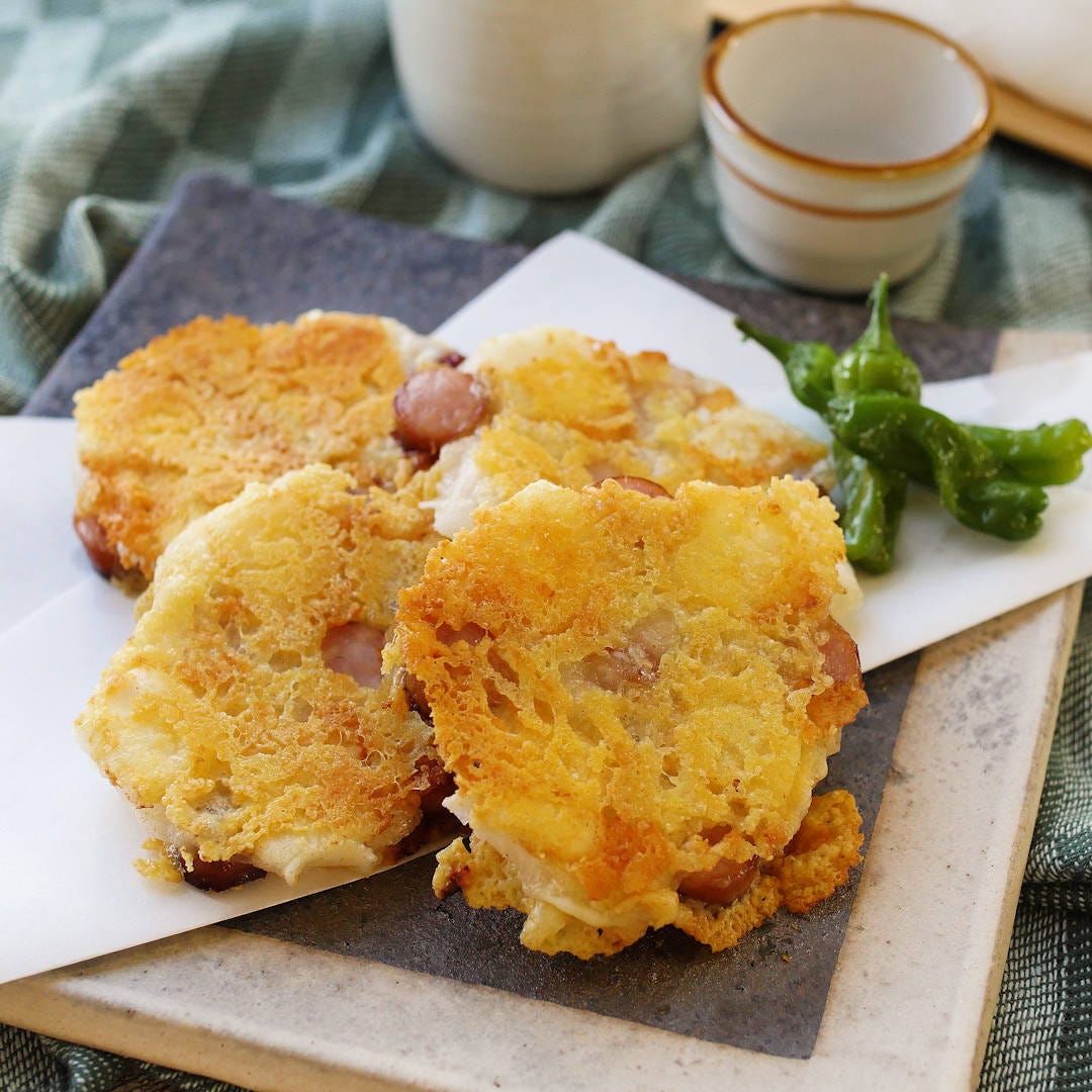 最強おつまみ!材料3つで「パリパリチーズのウインナー餅」